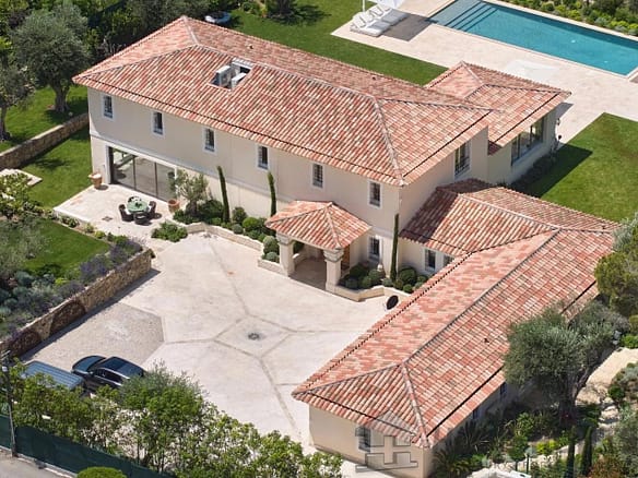 6 Bedroom Villa/House in Mougins 34