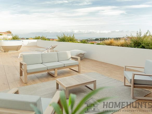 3 Bedroom Apartment in Antibes 26