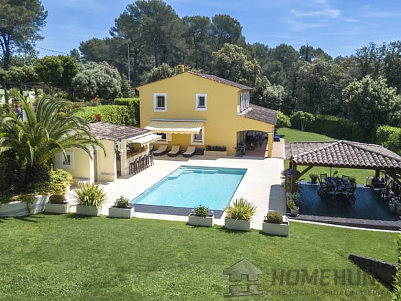 3 Bedroom Villa/House in Valbonne 26