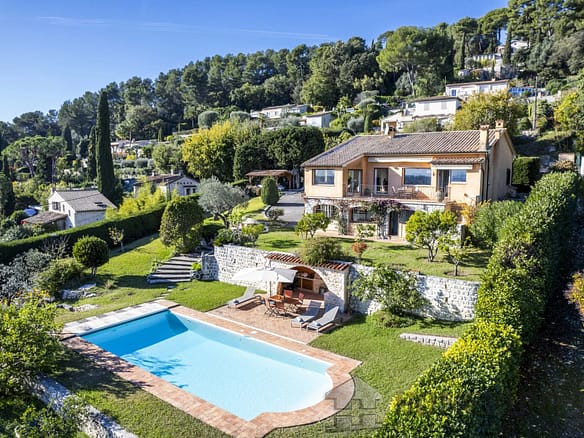 3 Bedroom Villa/House in La Colle Sur Loup 30