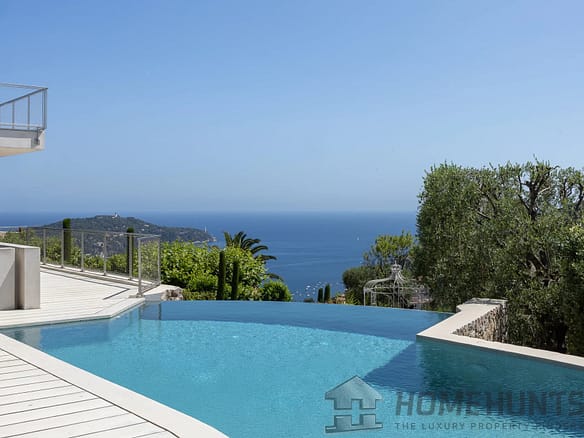 6 Bedroom Villa/House in Nice 4