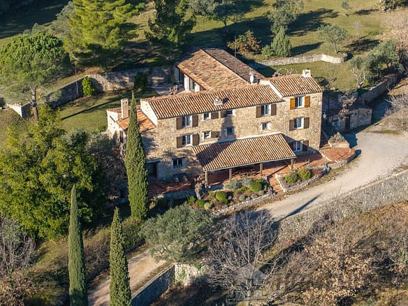 5 Bedroom Villa/House in Seillans 24
