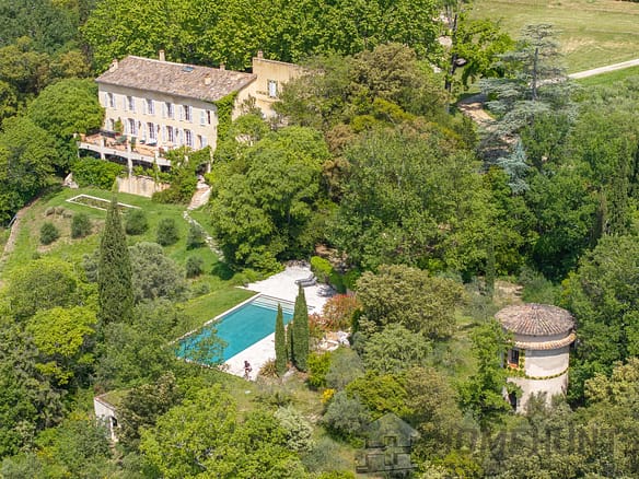 11 Bedroom Villa/House in Lorgues 28