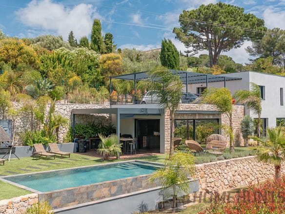 4 Bedroom Villa/House in Mougins 18