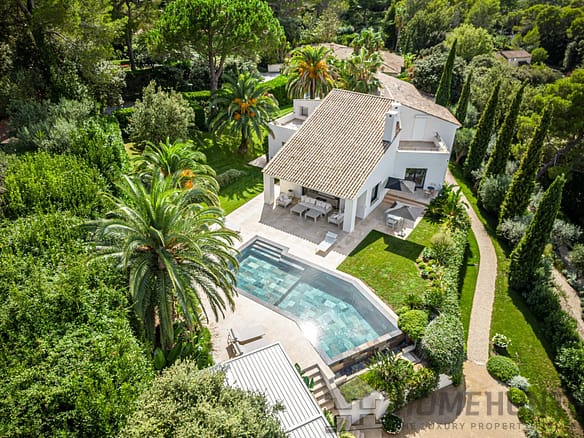 6 Bedroom Villa/House in Mougins 26