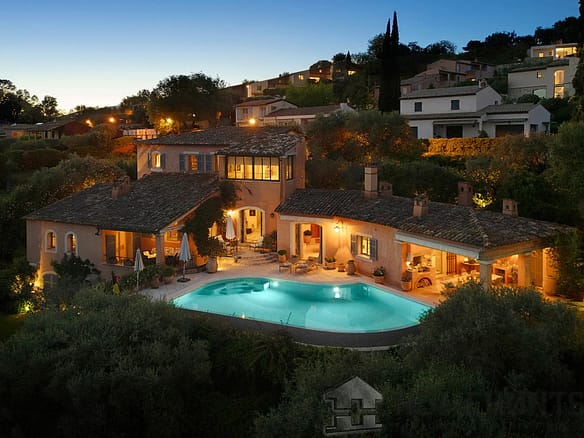 7 Bedroom Villa/House in Biot 18
