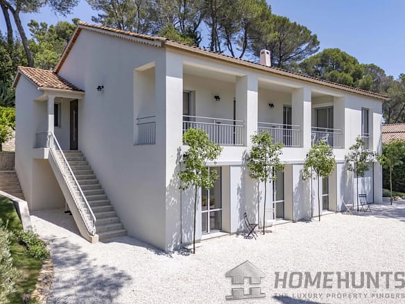 5 Bedroom Villa/House in Mougins 16