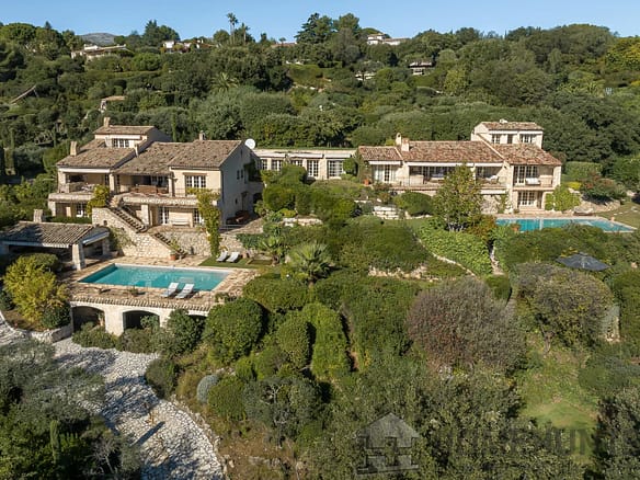 9 Bedroom Villa/House in St Paul 2