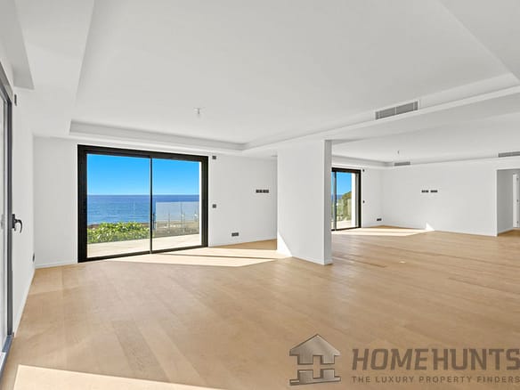 3 Bedroom Apartment in Cap D Ail 2