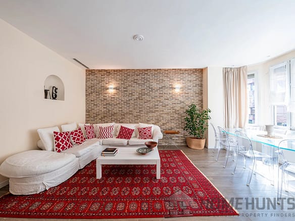 2 Bedroom Apartment in Monaco 24