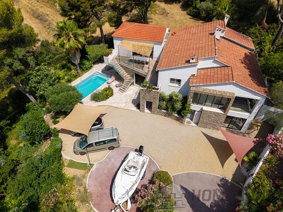 7 Bedroom Villa/House in Carqueiranne 36