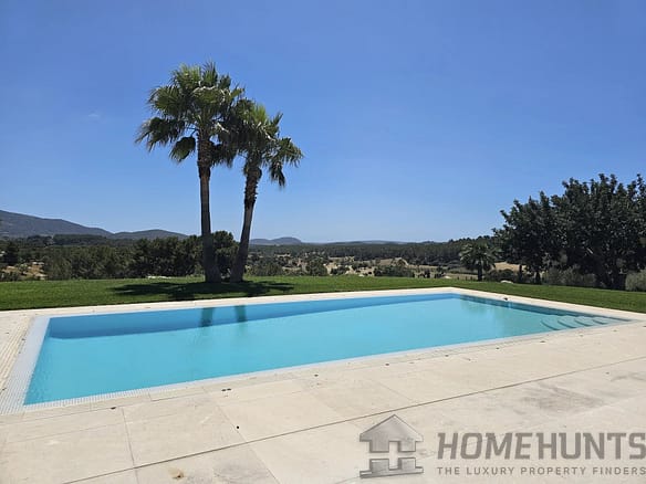 6 Bedroom Villa/House in Es Capdella 6