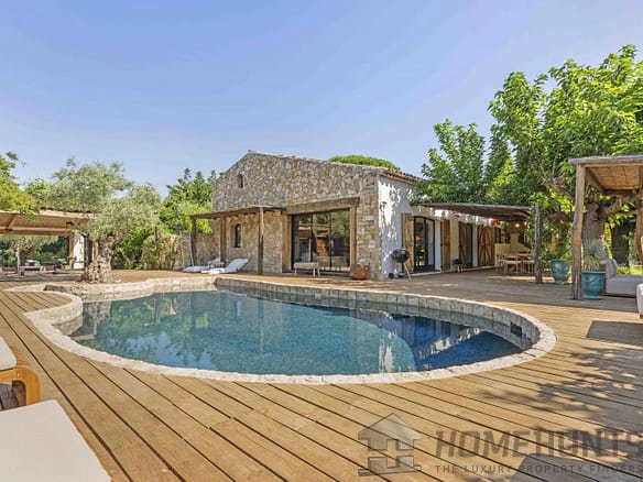 5 Bedroom Villa/House in Grimaud 14