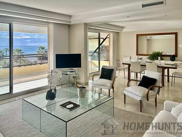 3 Bedroom Apartment in Saint Laurent Du Var 5
