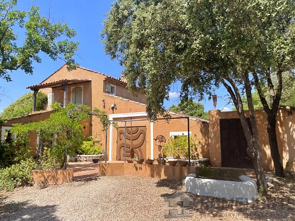 3 Bedroom Villa/House in Sillans La Cascade 4