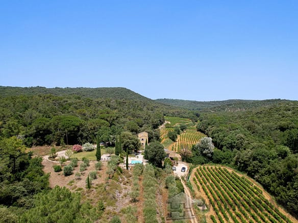 8 Bedroom Villa/House in Uzes 32