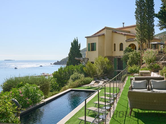 7 Bedroom Villa/House in Theoule Sur Mer 14