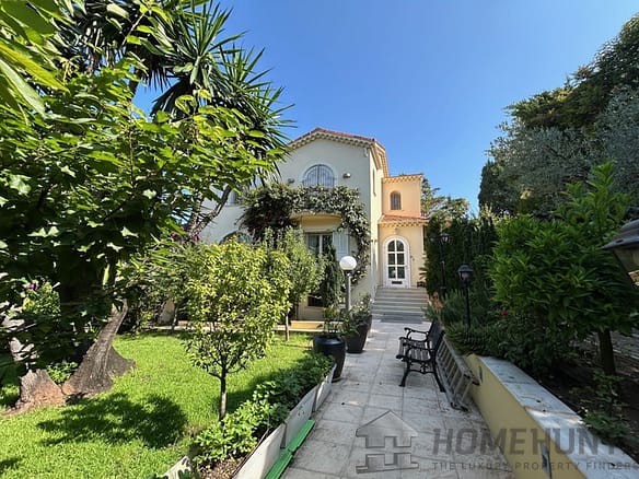 4 Bedroom Villa/House in Juan Les Pins 28