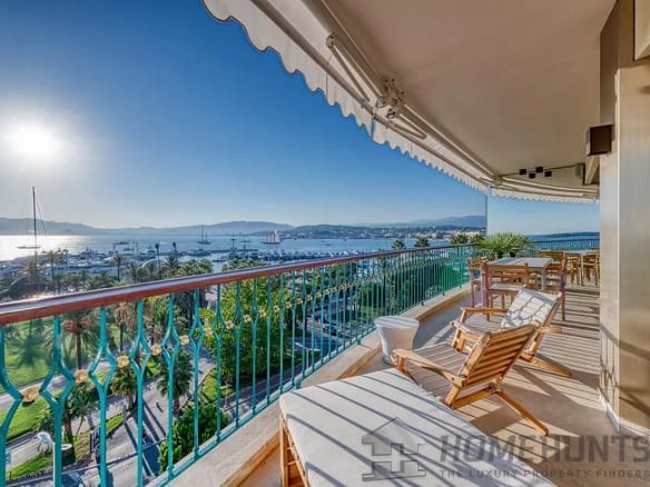 3 Bedroom Apartment in Cannes 8