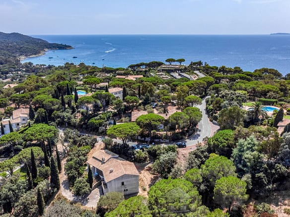 5 Bedroom Villa/House in La Croix Valmer 12