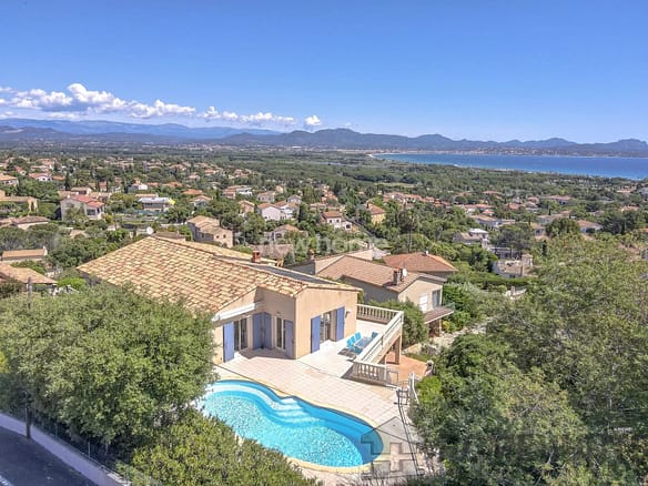 7 Bedroom Villa/House in Saint Aygulf 7