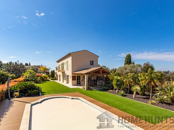 4 Bedroom Villa/House in Antibes 2