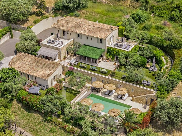 7 Bedroom Villa/House in Fayence 24