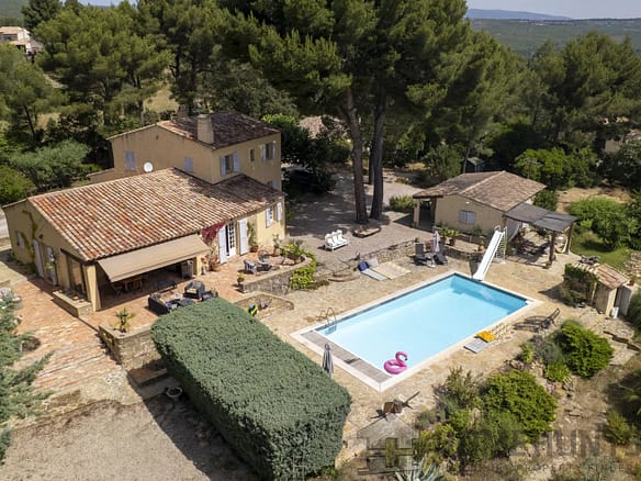 5 Bedroom Villa/House in La Cadiere D Azur 5