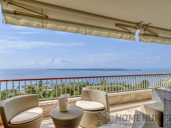 3 Bedroom Apartment in Cannes 22