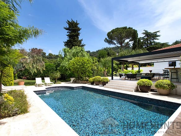5 Bedroom Villa/House in Cannes 36