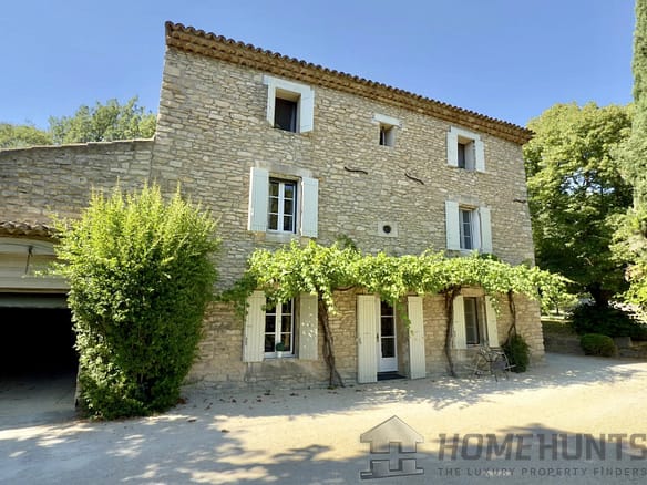 4 Bedroom Villa/House in Goult 3