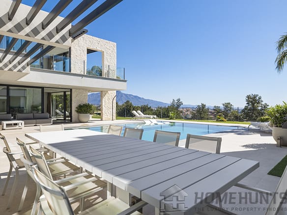 5 Bedroom Villa/House in Benahavís 34
