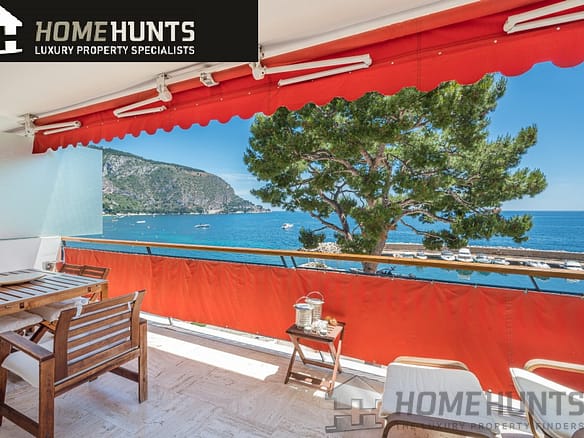 1 Bedroom Apartment in Eze 26