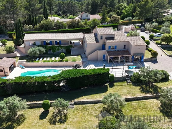 7 Bedroom Hotels/gites in Draguignan 5