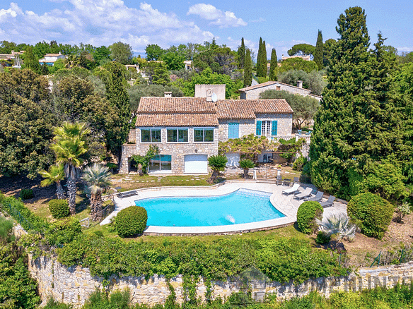 5 Bedroom Villa/House in Montauroux 4