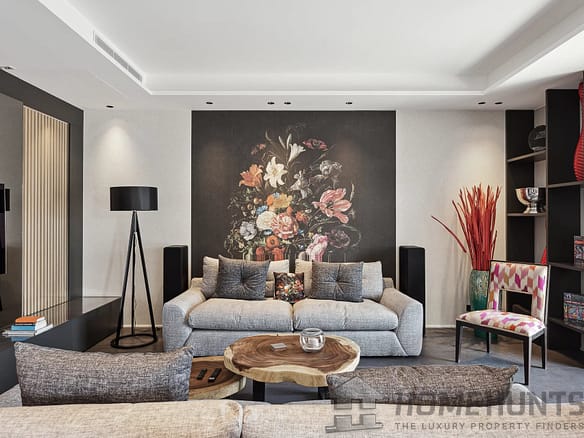 4 Bedroom Apartment in Cannes 12