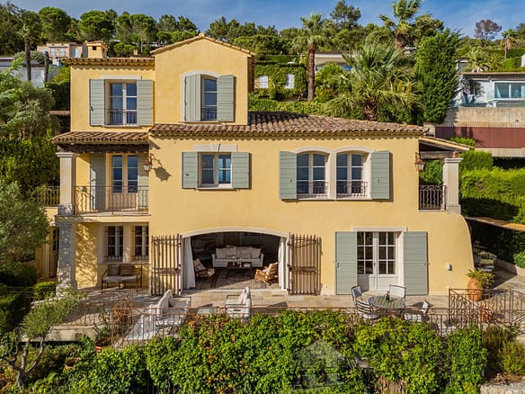 4 Bedroom Villa/House in Cannes 36