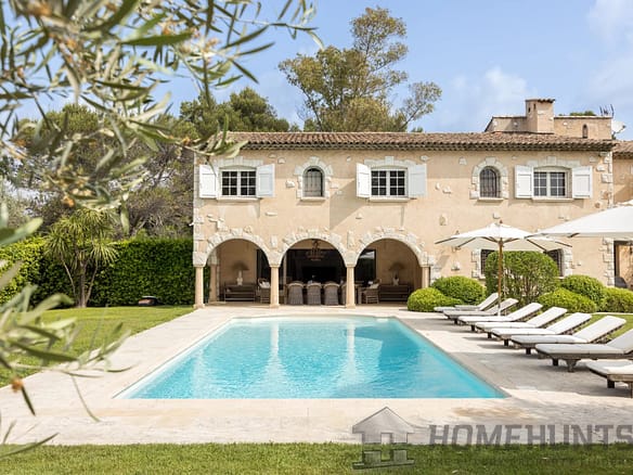 6 Bedroom Villa/House in Mougins 16
