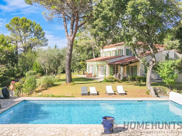 5 Bedroom Villa/House in Montauroux 9