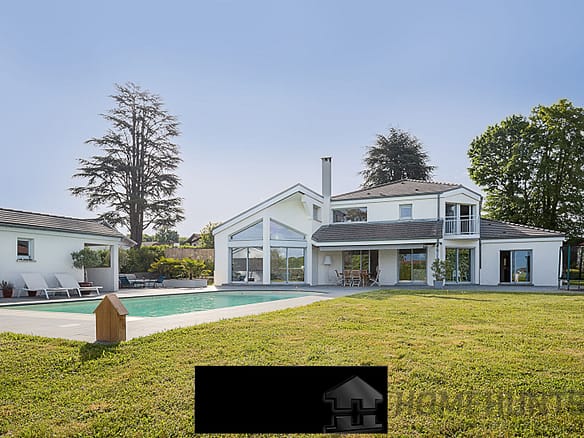 5 Bedroom Villa/House in Nernier 18