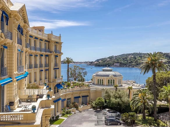 4 Bedroom Apartment in Beaulieu Sur Mer 7