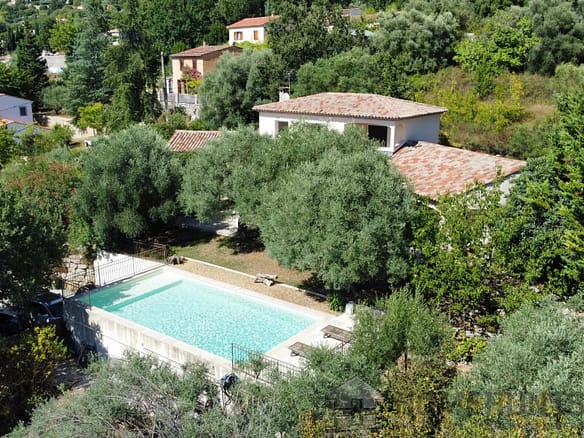 4 Bedroom Villa/House in Montauroux 5