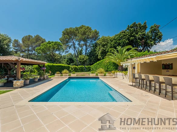 4 Bedroom Villa/House in Valbonne 2