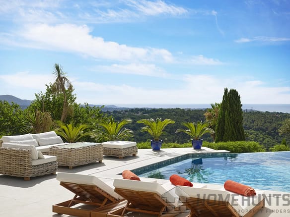 5 Bedroom Villa/House in Vence 24