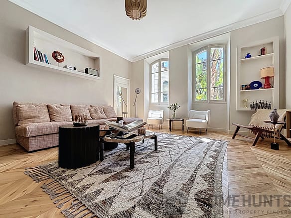 2 Bedroom Apartment in Cannes 34