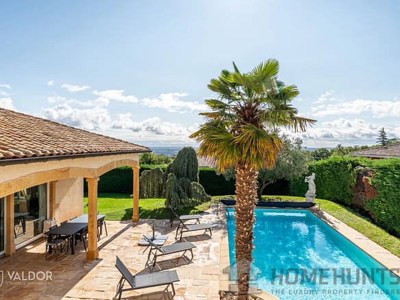 4 Bedroom Villa/House in Cogny 10