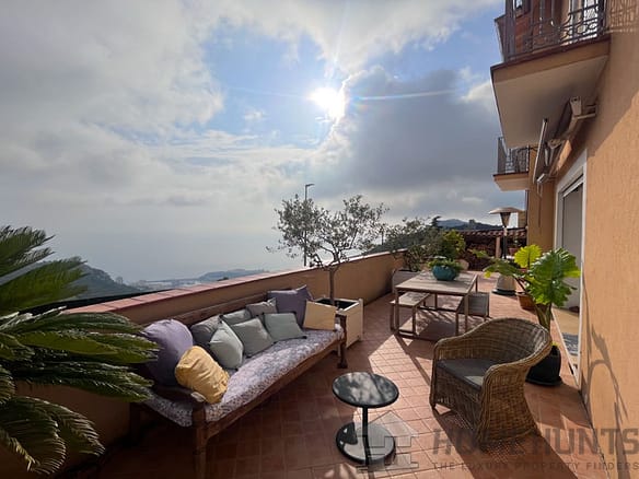 4 Bedroom Villa/House in La Turbie 9