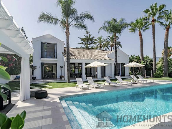 4 Bedroom Villa/House in Nueva Andalucía 24