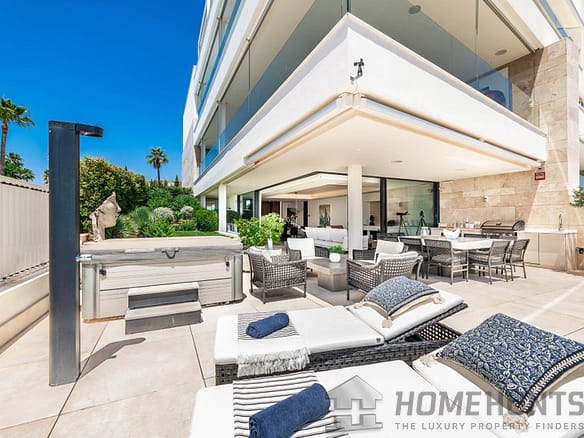 3 Bedroom Apartment in La Quinta 9