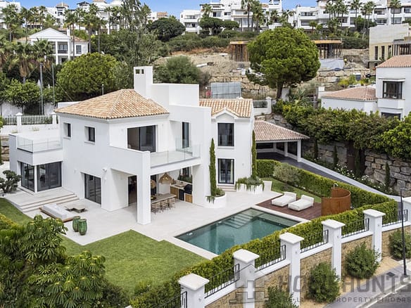 4 Bedroom Villa/House in Benahavís 2